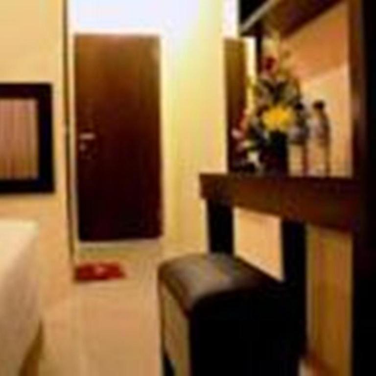 Asher Bali Transit Kuta Lombok Habitación foto